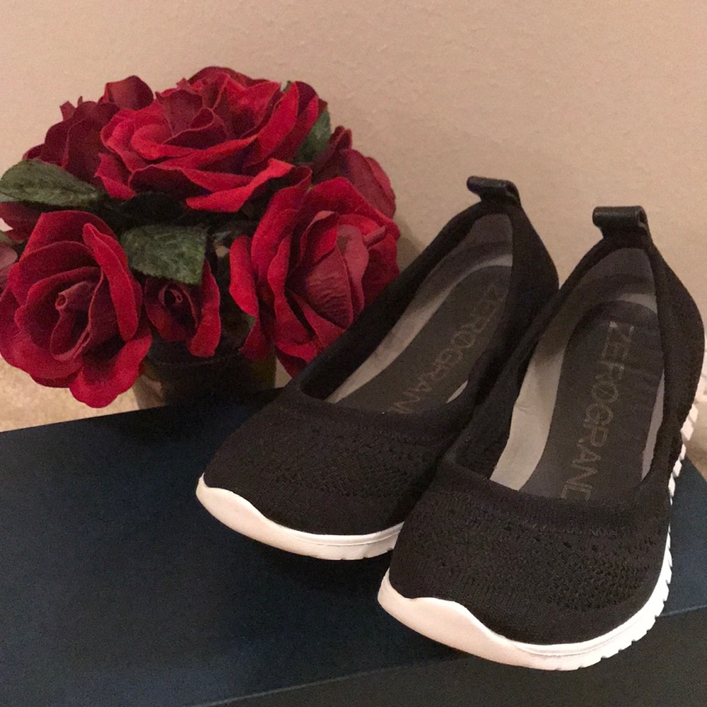 Brand New Cole Haan Zerogrand Black Ballet Size 6